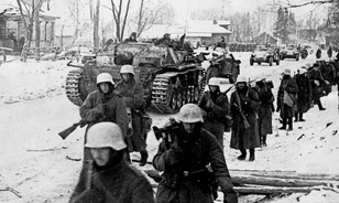 Hiába váltotta le 35 tábornokát Hitler, Moszkva bevételének esélye elúszott