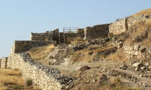 Szokatlan szerkezetű kánaáni templomra és Baál isten szobrára bukkantak Izraelben