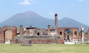 Bezárták Pompeji romvárost és a Raffaello-kiállítást is a koronavírus miatt