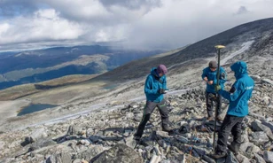 Viking kori leletek bukkantak elő az olvadó jég alól Norvégiában