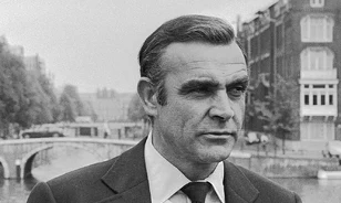 Koporsópolírozás, testépítés, haditengerészet, 007-es ügynök: Sean Connery 90 éves