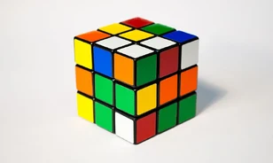 Bemutatták Rubik Ernő legendás kockájáról szóló könyvét