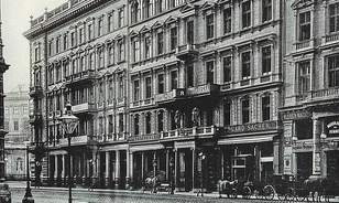 Mindkét világháborút megsínylette, de mindig megújulva tért vissza Bécs leghíresebb szállodája