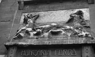 Az első férfi kozmetikától a KISZ színházáig: a Hungária fürdő alakváltozásai