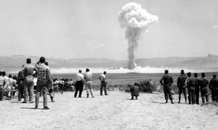Az ötvenes években az atombombatesztek is a Las Vegas-i turizmus részét képezték