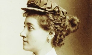 A nő, aki 15 hónapot kerékpározott a világ körül: Annie Londonderry legendája