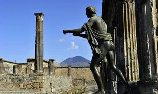 Átkozottnak vélte az általa lopott kerámiadarabkákat, inkább visszaküldte Pompejibe