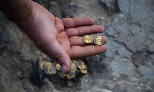 Aranyérméket tartalmazó ezeréves takarékperselyre bukkantak Jeruzsálemben