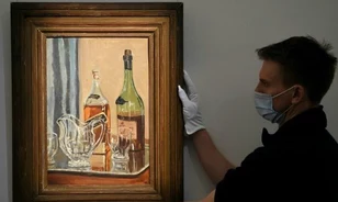 Kalapács alá kerül Churchill kedvenc whiskyjéről készült festménye