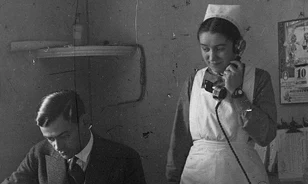 Amikor a telefon még ritkaságszámba ment: fotókon a XX. századi magyar telefonozók