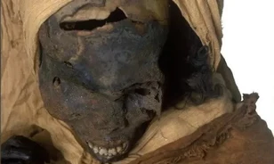 A csatamezőn végezhették ki ellenségei az elfogott egyiptomi fáraót