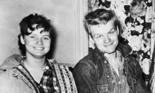 Sokkolta az 1950-es évek Amerikáját a nebraskai kamasz pár gyilkos ámokfutása