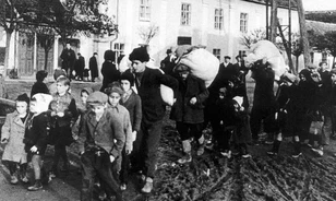 Több tízezer magyart tartottak szlovákiai munkatáborokban a háború után