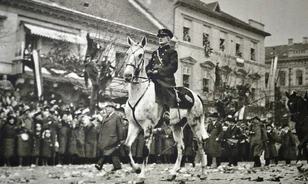 A nemzetmentőtől a nemzetvesztőig: hányféle Horthy-kép létezik?