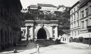 „Ha esik az eső, legyen hova betolni a Lánchidat” – így épült a budai Alagút 