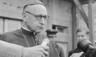 A nyilasokkal és a kommunistákkal is szembeszállt a zsarnokság ellen küzdő Mindszenty József