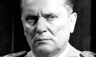 El nem kötelezettként állt Jugoszlávia élén a különutas diktátor, Josip Broz Tito