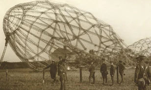 Zeppelinek csaptak le Nagy-Britannia riadt lakosaira az I. világháborúban