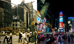 Báránybőrbe bújt farkasok fosztogattak New York utcáin a „rémület éjszakáján”