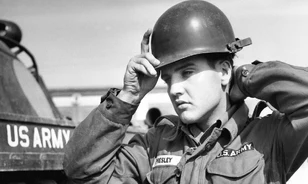 Amikor 1700 kilométert utazott Elvis Presley egy áfonyás szendvicsért