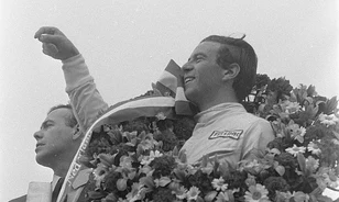 Rekordokat döntő sikerei dacára is szerény maradt Jim Clark, a Forma–1 bajnoka