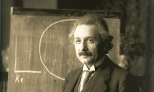 Hegedűszó a konyhában, zellerpuncs és eperhó: Albert Einstein különös szokásai