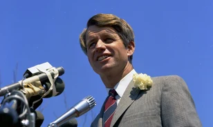 Izraelnek ígért vadászgépek miatt kellett meghalnia Robert Kennedynek