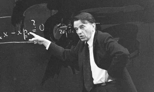 '56-os szerepvállalása törte ketté Simonyi Károly tudományos pályáját