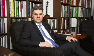 Legfőbb erősségünk a magyar társadalom felénk irányuló bizalma – interjú Fertőszögi Péterrel