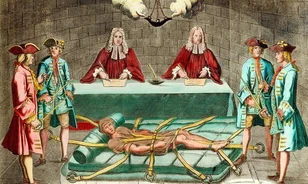 Bizarr tömeglátványosság volt a francia királyok életére törők kivégzése