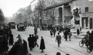 Politikai célokat is szolgált az 1956-os épületkárok helyreállítása
