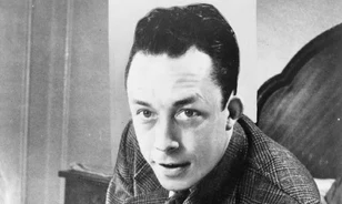 Bár értelmetlennek tartotta az életet, a nihilizmust elvetette Albert Camus