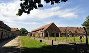 Kiállítást nyitnak a volt jugoszláv országok az auschwitz-birkenaui koncentrációs táborban