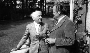 Többször is jó kapcsolatai húzták ki a bajból Max Ernst festőt