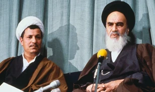 Gyökeres változásokat hozott Iránban Homeini forradalma