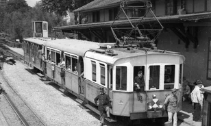 Elsőként a budapesti fogaskerekűn indítottak kalauz nélküli járatot az országban