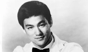 Csupán öt filmet forgatott, mégis ikonná vált a tragikus sorsú Bruce Lee
