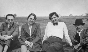 Menlevelekkel segítette 1944-ben az üldözött zsidókat Bibó István