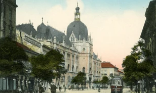 Keleties stílusjegyei miatt átadásakor nagy felháborodást keltett az Iparművészeti Múzeum épülete 
