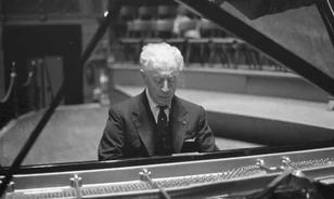 Tizhenhét éves korában márt ünnepelt zeneszerző volt Arthur Rubinstein
