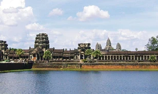 Két vallás találkozott Angkorvat templomában 