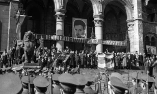 Elképesztő képek a 20. század március 15-i ünnepségeiről