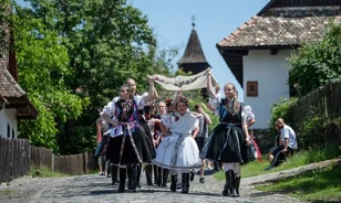 A szomorú pünkösdi királytól Csíksomlyóig