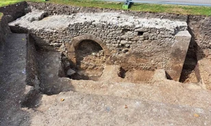 Kőtornyot rejtett a Priory Park: új fejezet Chichester középkori történetében