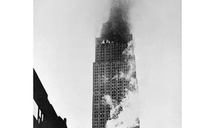 Amikor egy bombázó repült az Empire State Buildingbe