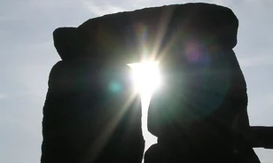 Stonehenge: mit árul el a megkövesedett ürülék?