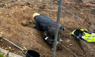Három római kori csontváz került elő egy angliai parkoló alól