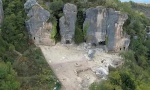 Las Gobas sziklába vájt barlang temetői