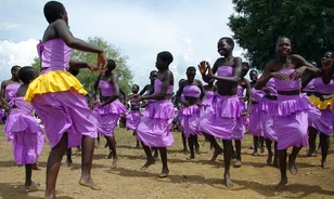 Uganda kulturális eszközökkel épít új országimázst a kínai piacon