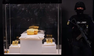 Visszatért Romániába a Hollandiából ellopott 2500 éves dák aranysisak
